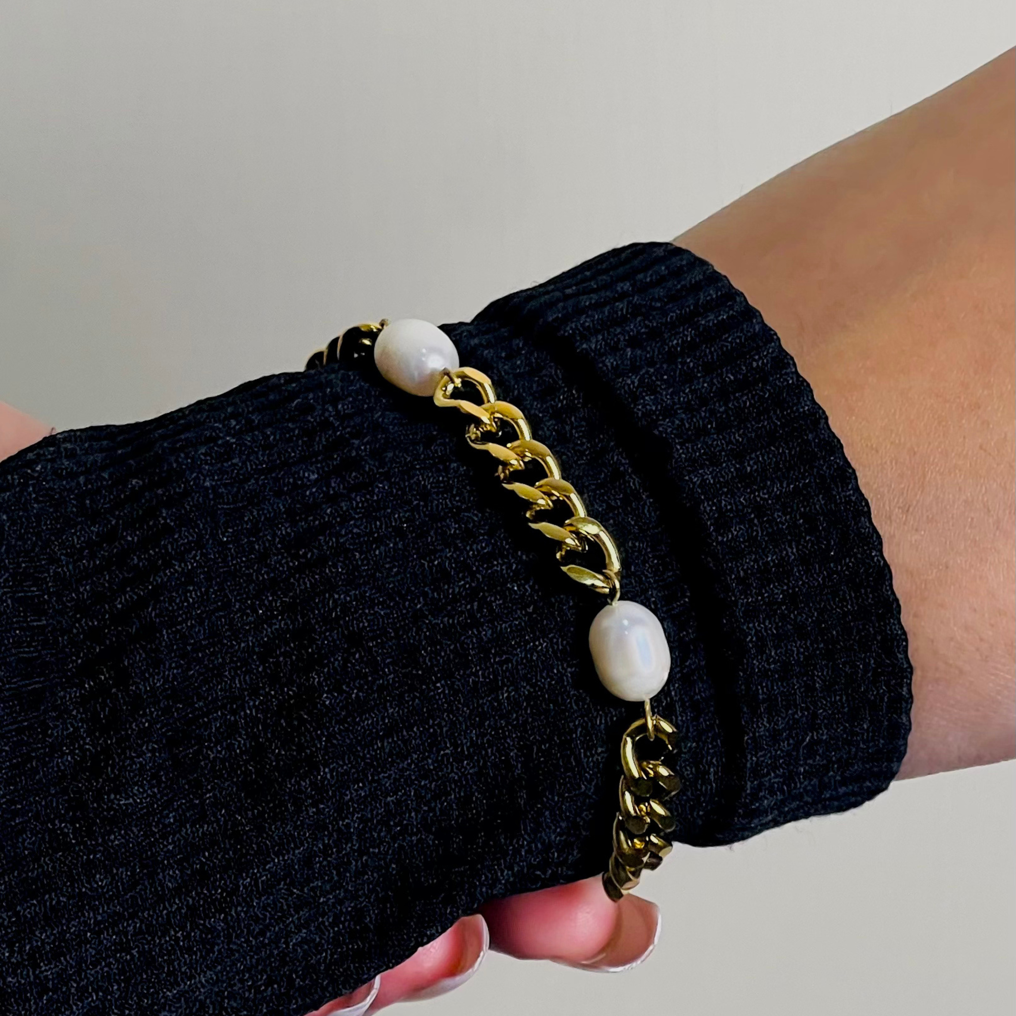 Woven Pearls