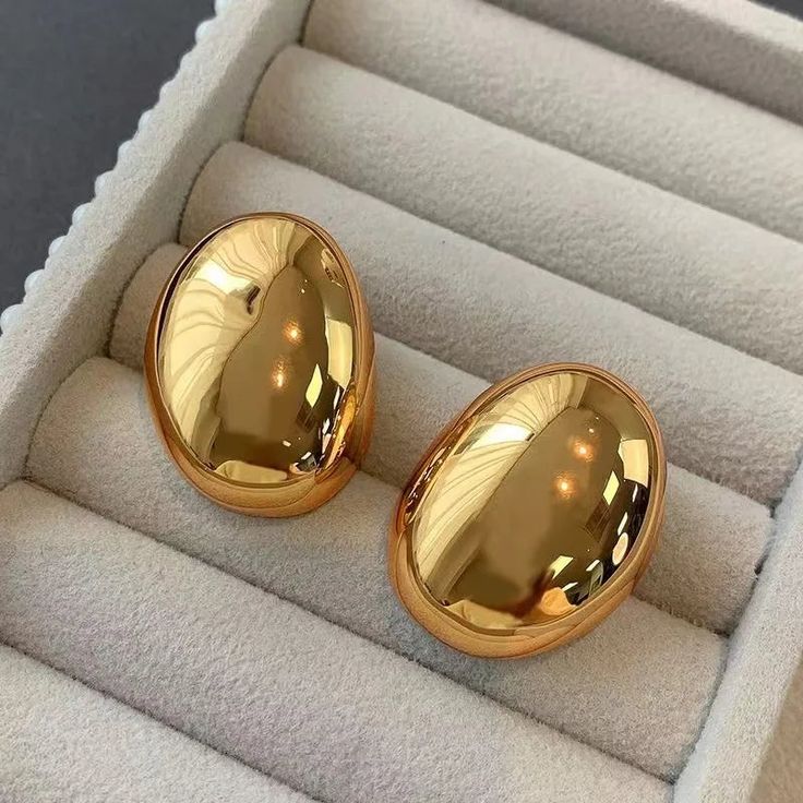 Oval Studs